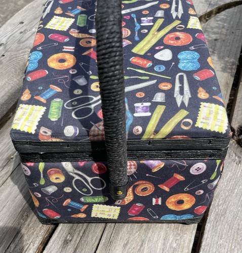 Vintage sewing box basket - sewing,