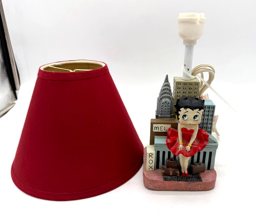 Rare 1998 betty - boop, new