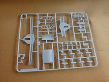 AIRFIX B17 FLYING FORTRESS 1/72 SCALE SPRUE D MODEL PLANE PARTS