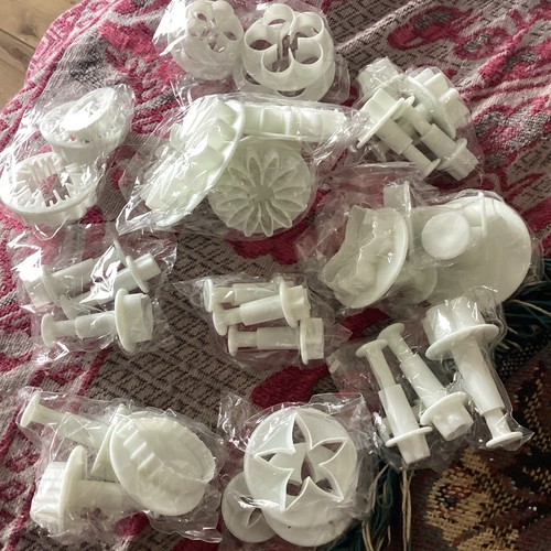 Sugarcraft cutters flowers - sugarcraft,