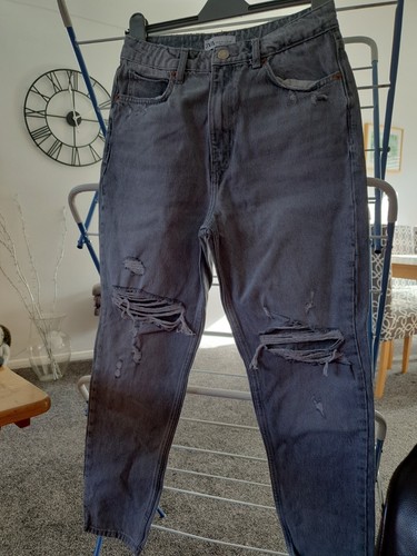 Ladies size zara distressed - 12,