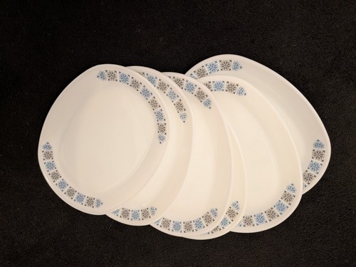 Vintage pyrex large - 6, x