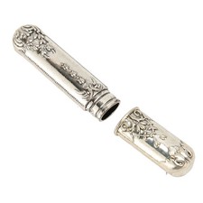 (Silver)Embroidery Needle Holder Fade Sewing Resistant Needle Case Vintage.