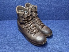 SIZE UK 11M - Altberg Defender