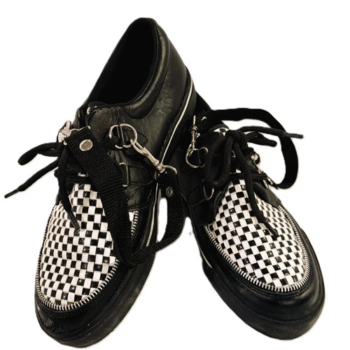 Black white viva - t.u.k.,