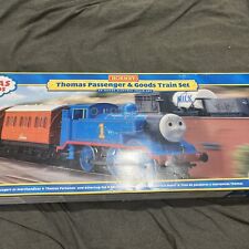Hornby R9271P Thomas Train Starter Set