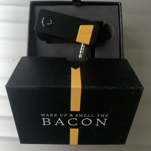 Wake and smell the bacon - wake,