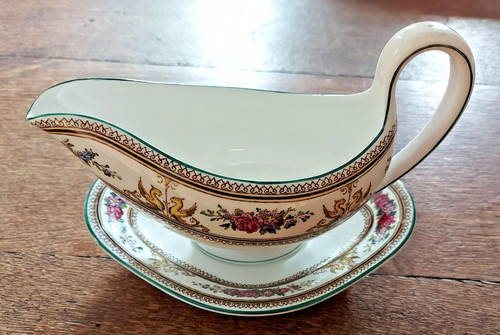 Wedgewood columbia gravy boat - wedgewood,