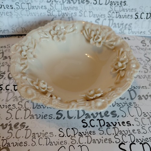 Creamware bowl applied hand - creamware,