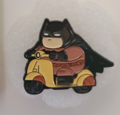 Batman scooter enamel - batman, on