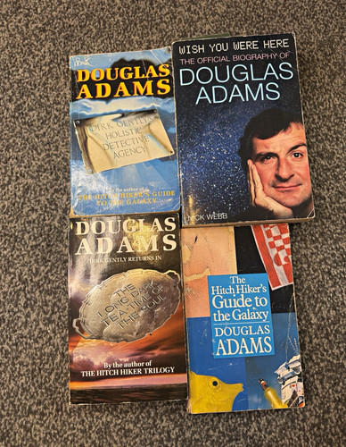 The hitch hiker guide - the, hiker's