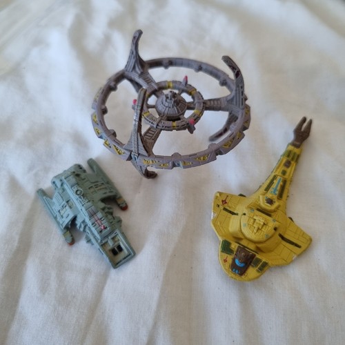 Star trek deep space - nine,