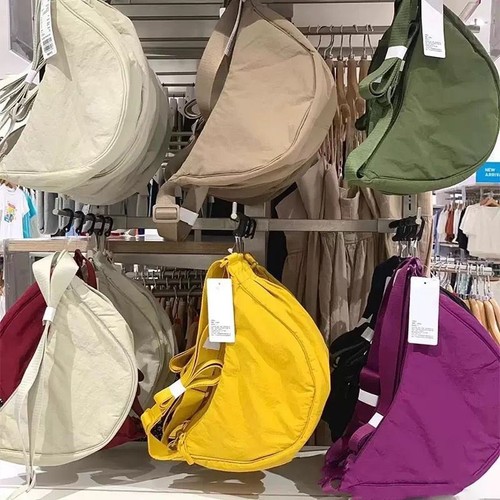 Uniqlo bag that went - viral, on