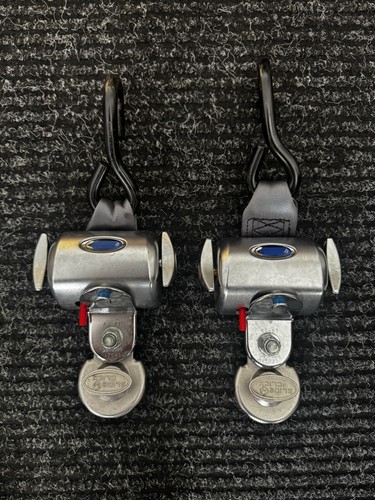 Unwin retractor restraint - retractor,