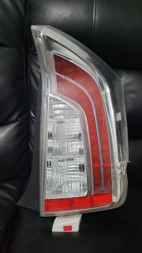 Genuine toyota prius 8 - genuine,