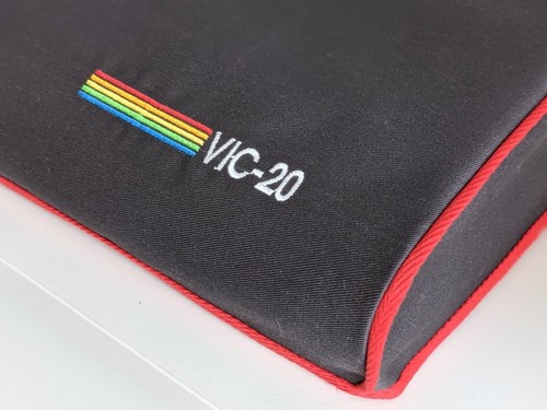 Dust cover compatible with - dust,