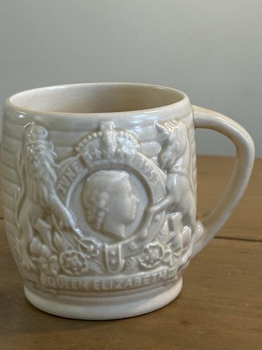 Vintage beswick queen - vintage,