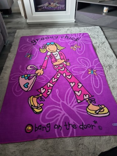 Bang the door groovy chick - bang,
