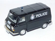 Promod Morris  J4 Van