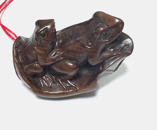 Frog lotus netsuke - frog,
