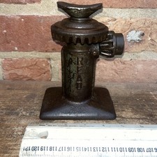Vintage Read  2 stage screw Car Jack used working condition / ideal display