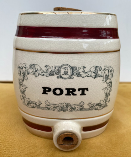 Vintage wade royal - royal, victoria