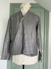 Shirin Guild Ladies top in 99% linen 1% metal, size small.