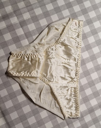 100 mulberry silk - mulberry, satin