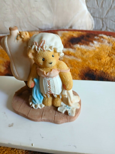 Teddy bear figurine - teddy,
