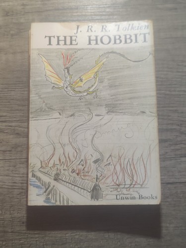 The hobbit r tolkien - j.r.r.,