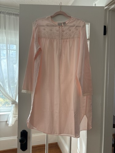 Vintage granny core - vintage, nightgown
