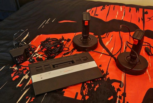 Atari 2600 console with - atari, 2x