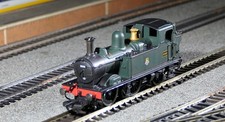 Hornby R3027 BR 14XX Class 0-4-2, 1444 in BR Green Livery. Excellent+, box