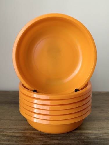 Retro orange plastic bowls set - bowls,