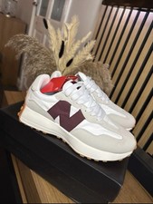 New Balance 327 Trainers -