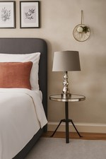 Leonardo Three Legged Side