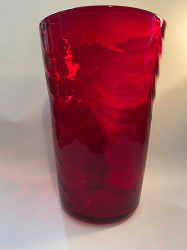 Whitefriars ruby red wave - red,