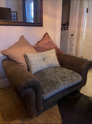 Cuddle chair sofa settee - cuddle,