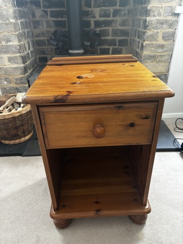 Solid pine ducal style - pine,