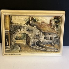 Newport Arch Lincoln Souvenir
