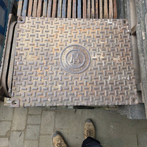 Cast iron manhole cover 675mm - manhole,