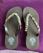 Reef cushioned Embellished flip flops size UK 4 - Good Condition