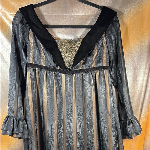 Vintage does victorian - does,