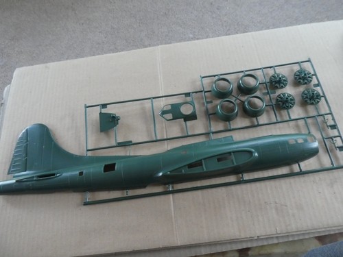 Revell 17f memphis belle - revell,
