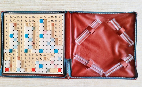 Vintage travel scrabble deluxe - scrabble,