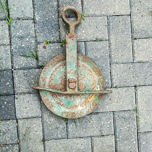 Vintage cast iron lifting - cast,