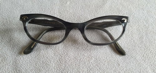 Artcraft vintage cat eye - vintage, cat's
