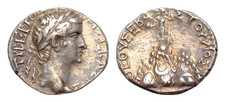 Tiberius AR 18mm 3,46g Drachm