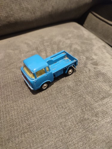 Corgi toys forward - corgi, control