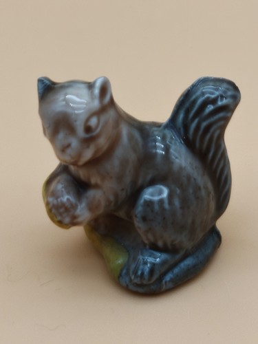 Wade whimsies squirrel with - wade,